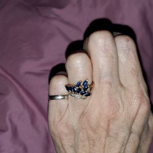 Sapphire and diamond ring